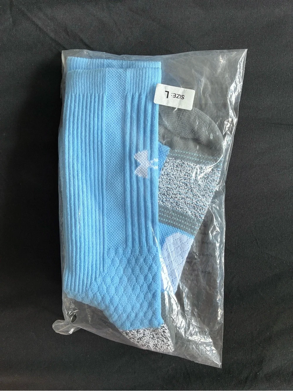 Under Armour basketball socks university blue size L (with grip)